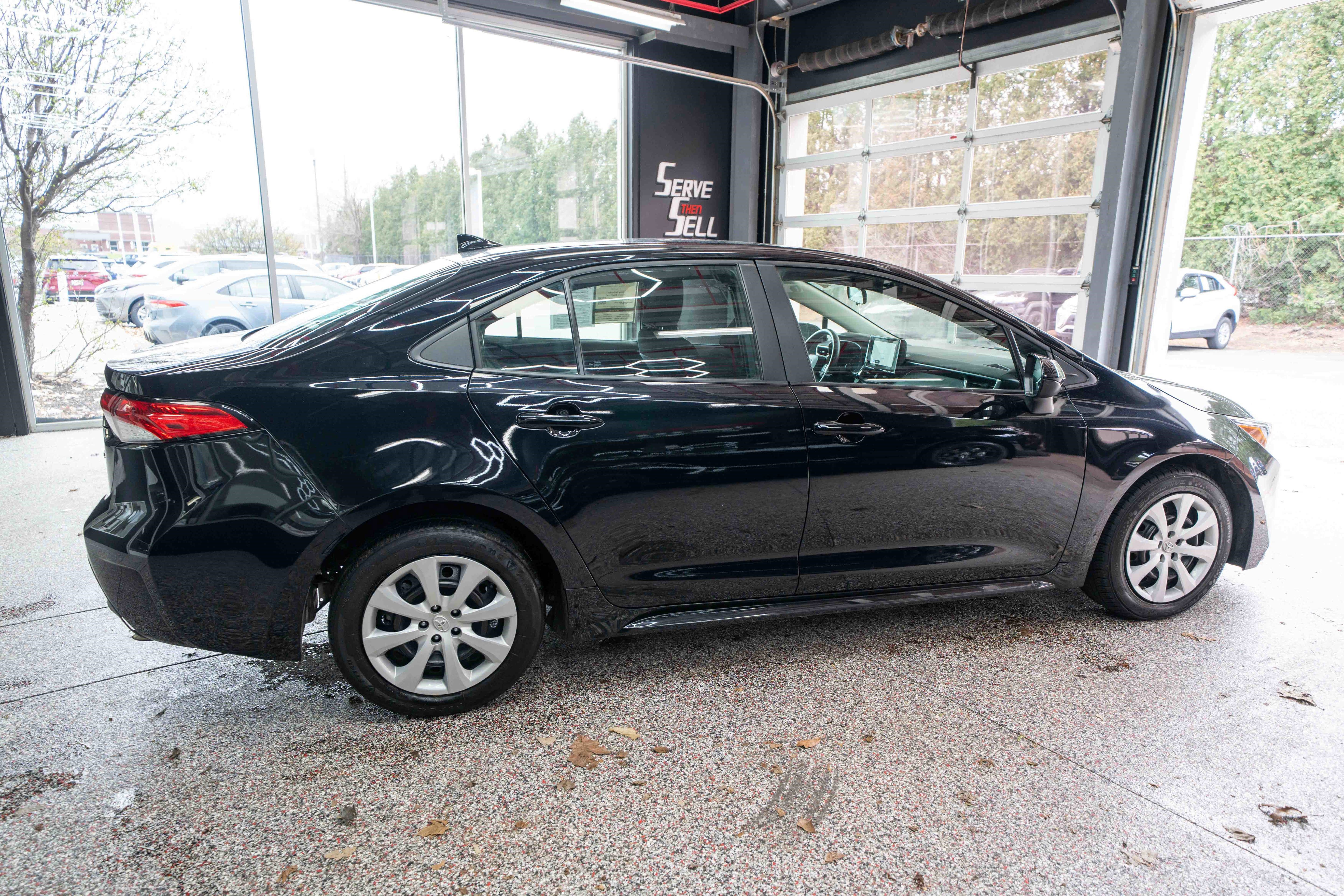 Certified 2024 Toyota Corolla LE image 5