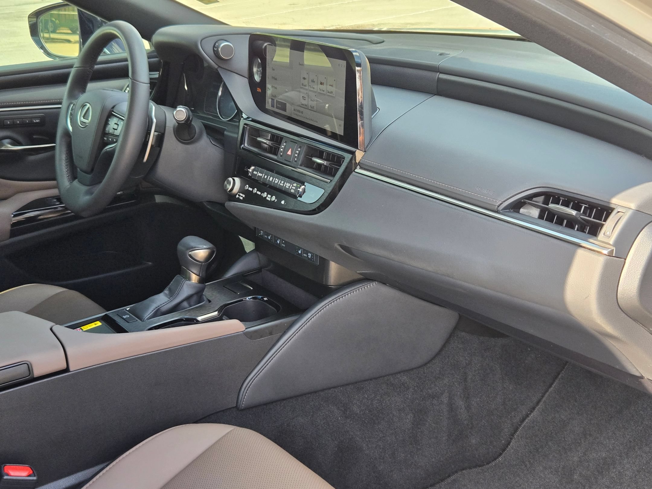 Used 2023 Lexus ES 350 w/ Premium Package FWD image 30