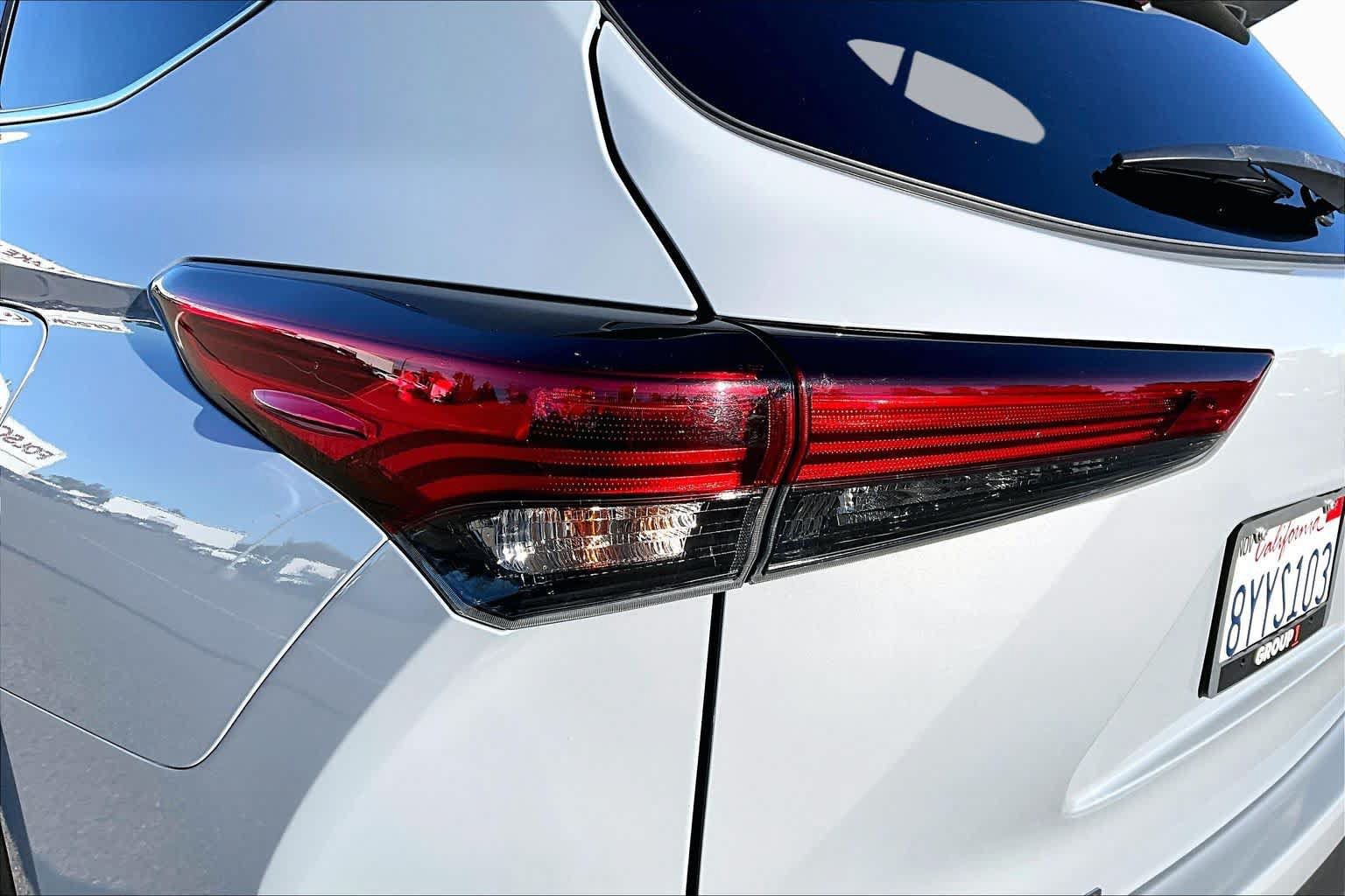 Certified 2022 Toyota Highlander Bronze Edition AWD/4WD image 28