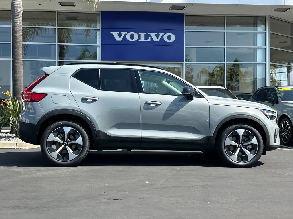 New 2026 Volvo XC40 B5 Plus w/ Protection Package Premier AWD/4WD image 6