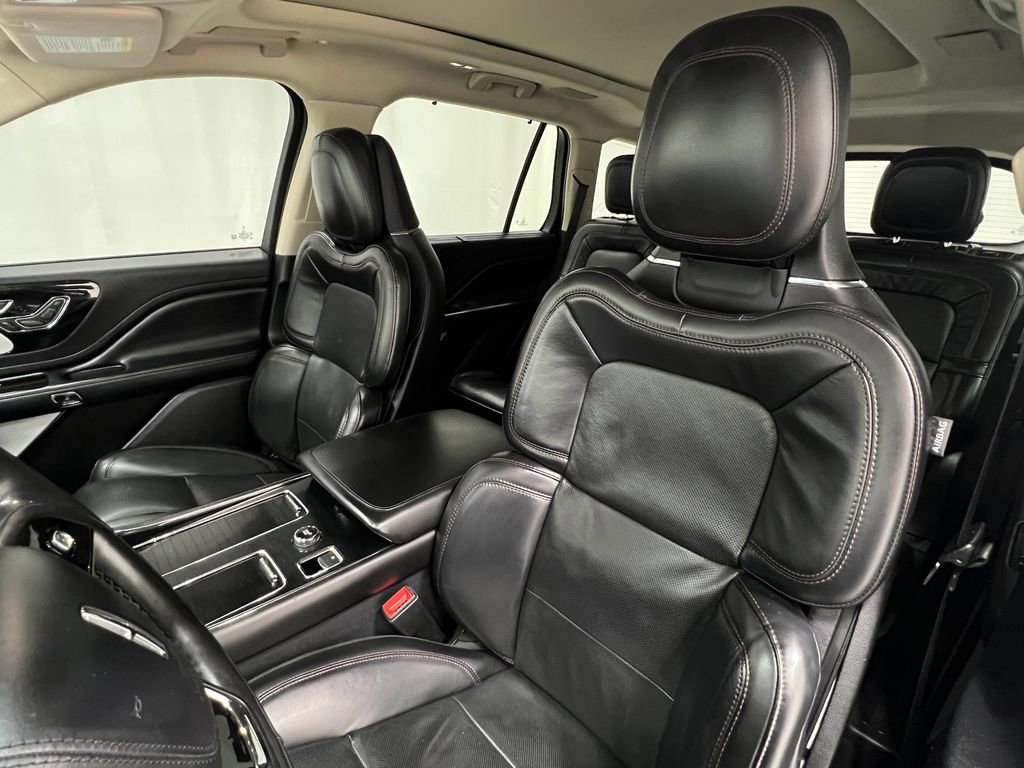 Used 2020 Lincoln Aviator Reserve w/ Equipment Group 201A AWD/4WD image 15