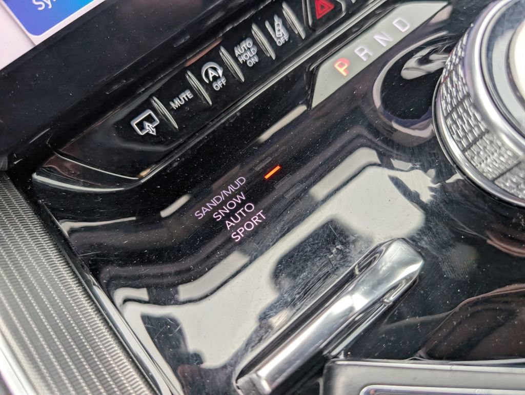 Used 2024 Jeep Grand Wagoneer L Series II w/ Quick Order Packagew 28T image 47