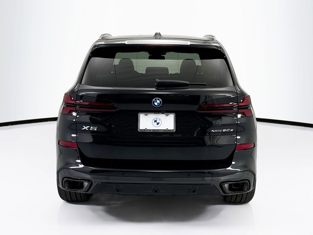 New 2026 BMW X5 xDrive50e w/ M Sport Package AWD/4WD image 6