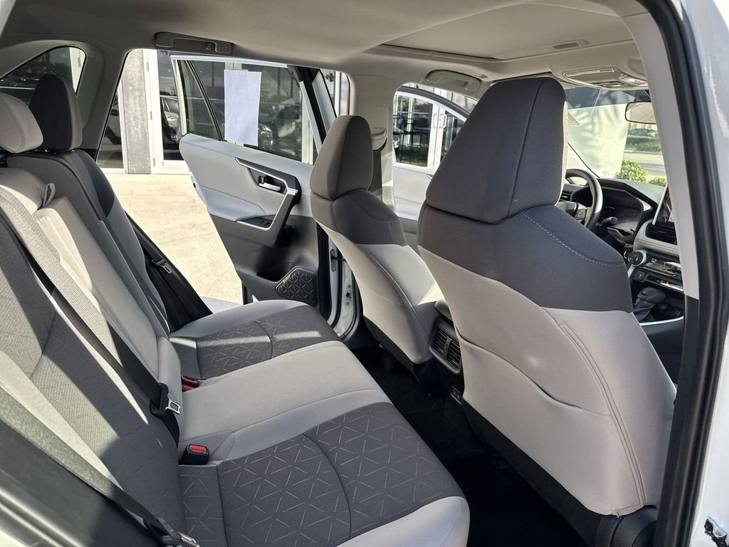 Used 2024 Toyota RAV4 XLE w/ Convenience Package image 33