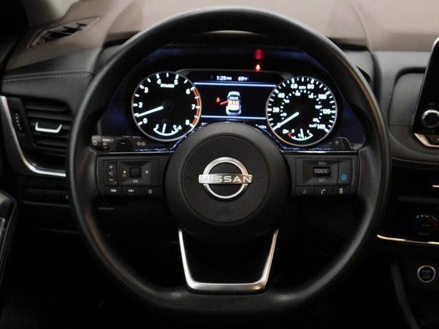 Used 2023 Nissan Rogue SV image 44