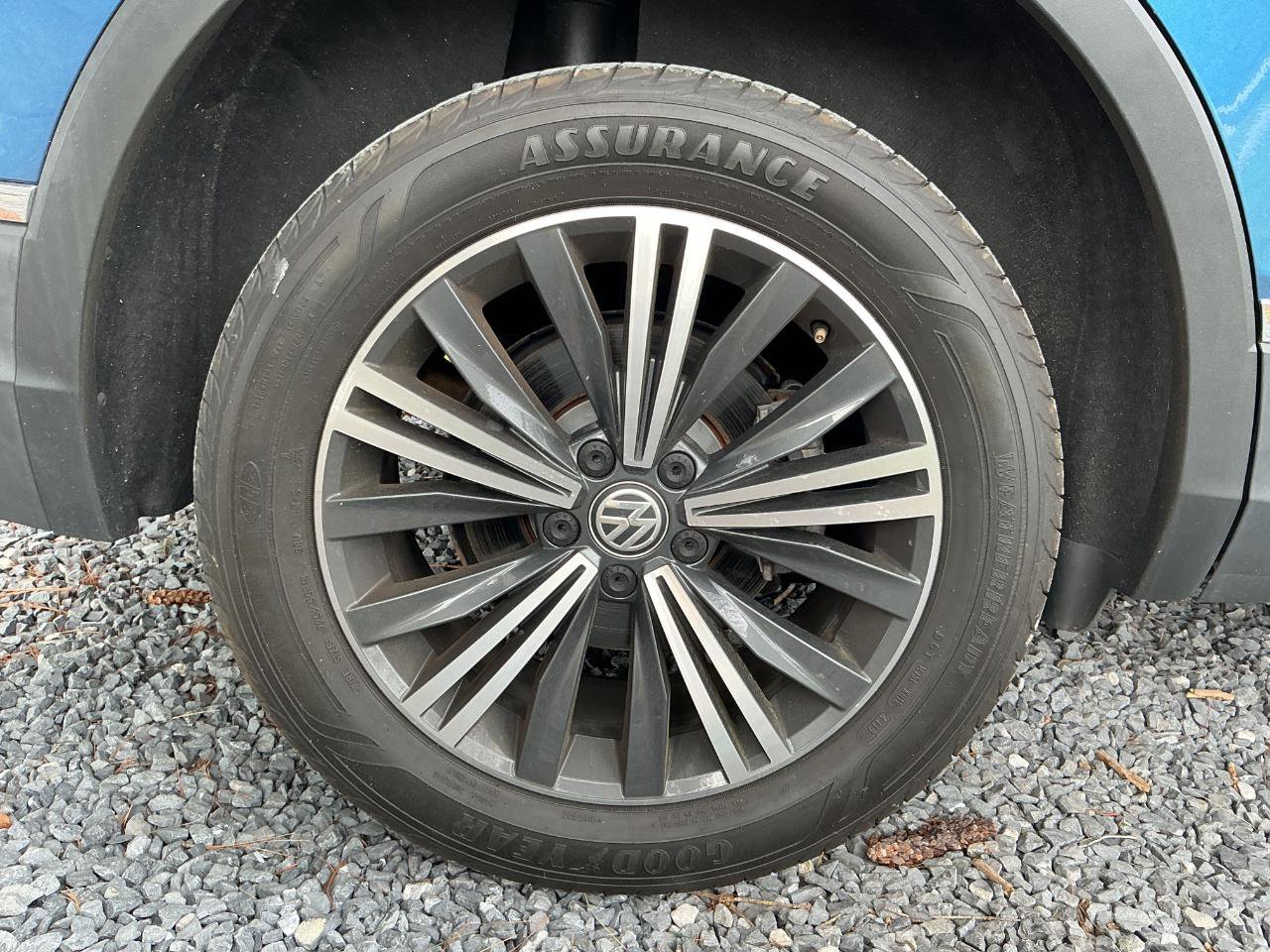 Used 2018 Volkswagen Tiguan SEL image 12