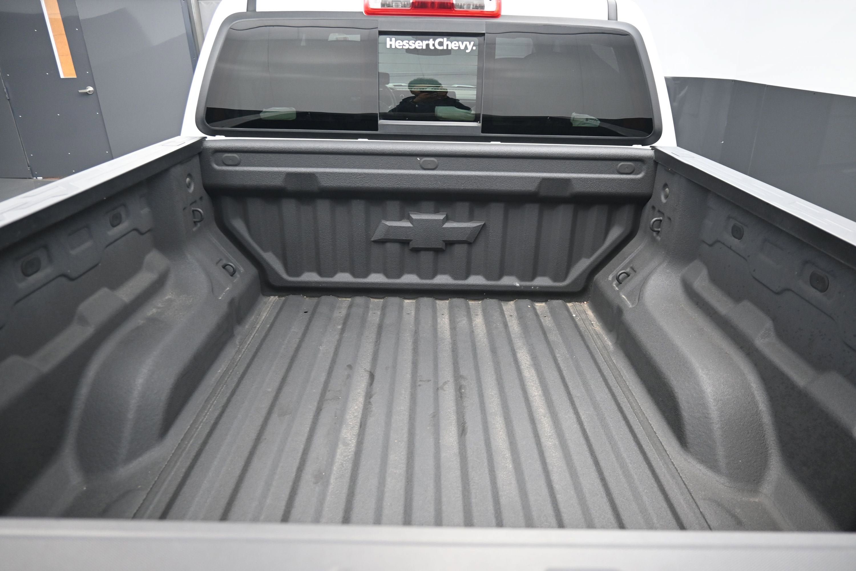 Used 2023 Chevrolet Colorado LT w/ LT Convenience Package III AWD/4WD image 28