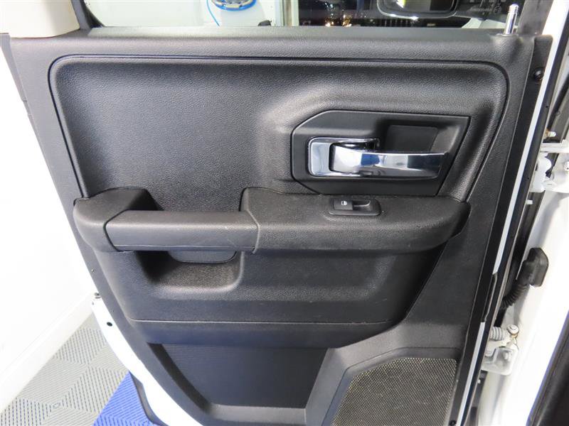 Used 2017 RAM 1500 Laramie image 26