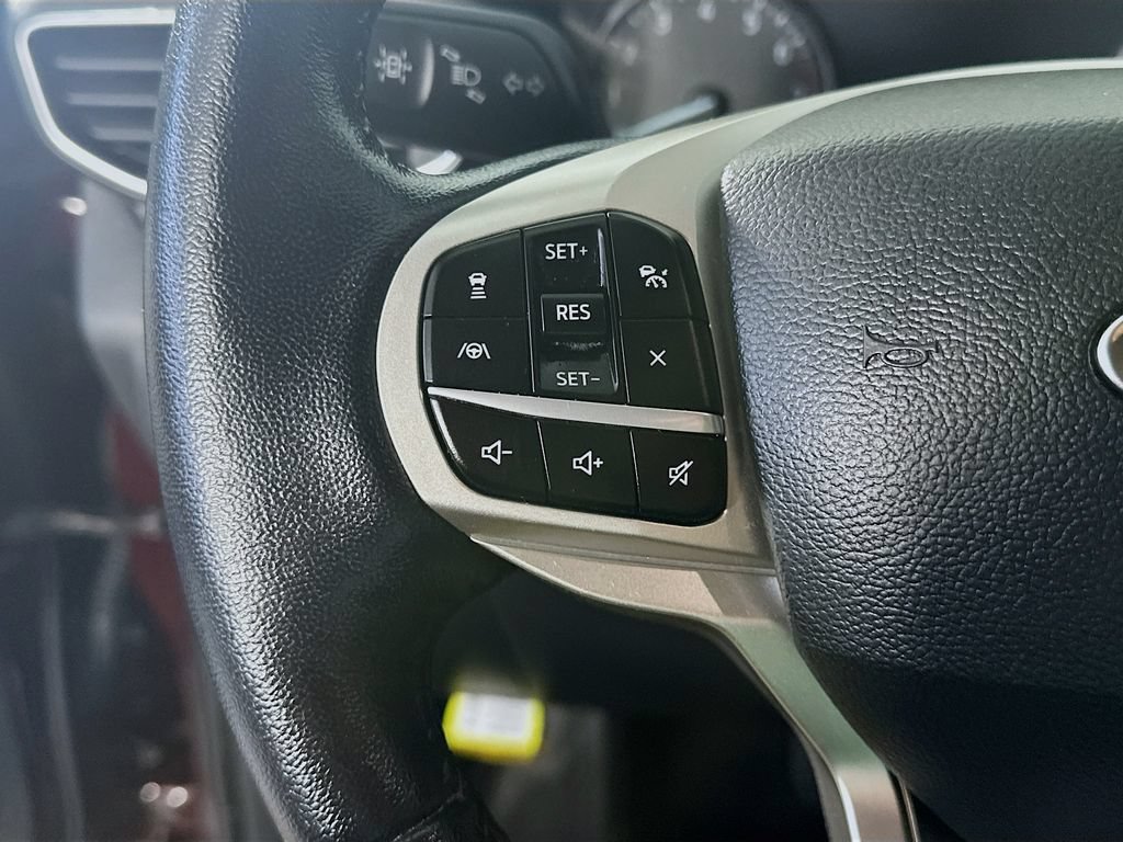 Used 2022 Ford Explorer Limited w/ Equipment Group 301A AWD/4WD image 25