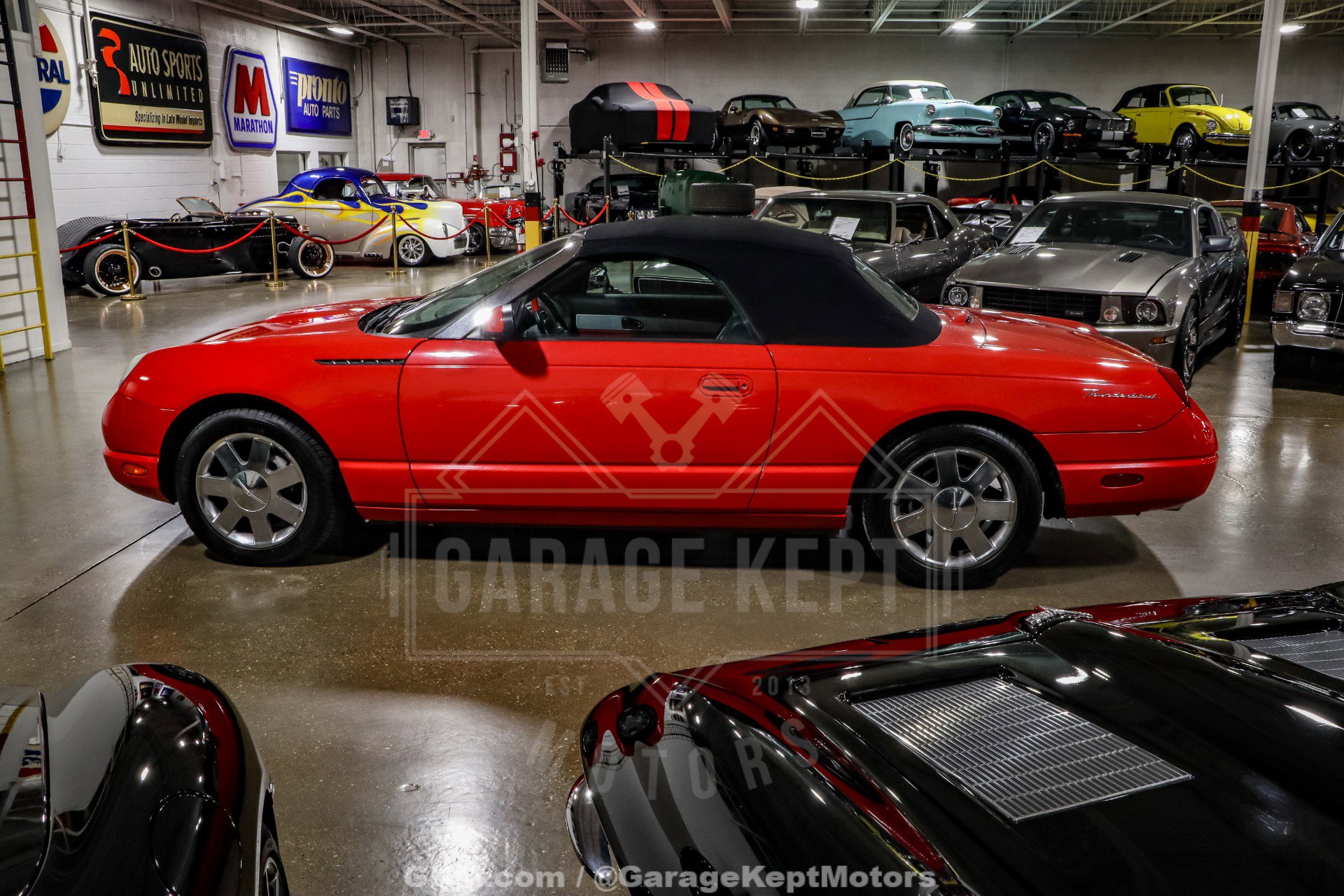 Used 2002 Ford Thunderbird RWD image 18