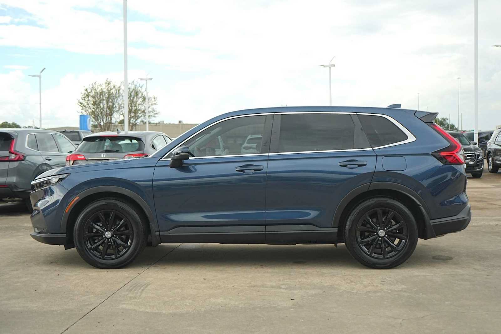 Certified 2024 Honda CR-V EX-L image 3