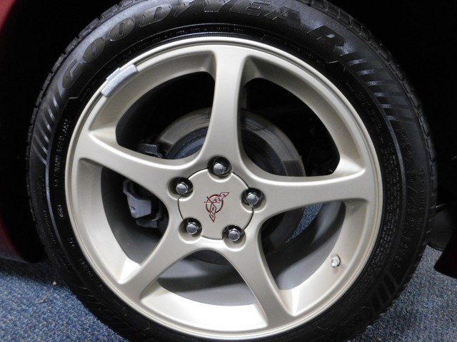 Used 2003 Chevrolet Corvette Base w/ Preferred Equipment Group1 image 15