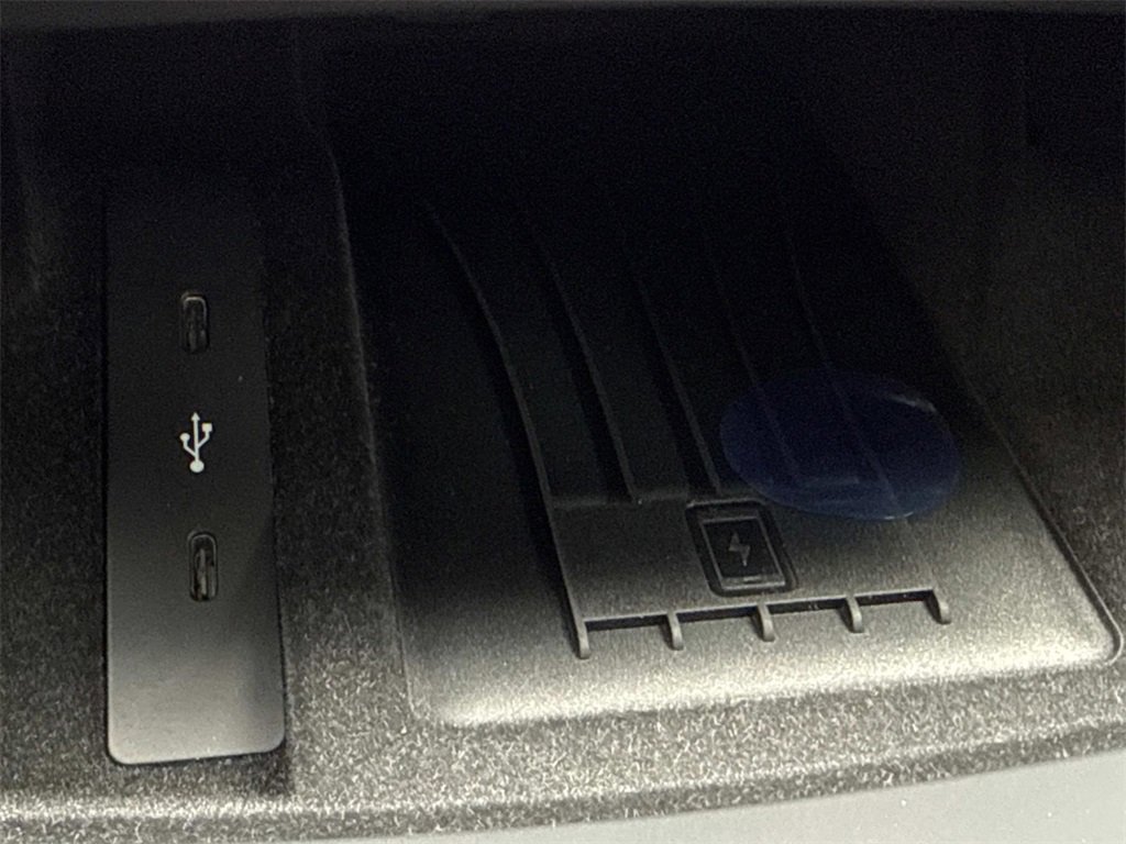 New 2025 Porsche Panamera 4 image 22