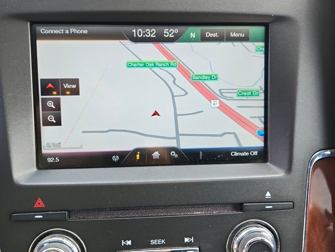 Used 2015 Lincoln Navigator 4WD image 8