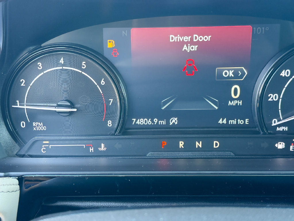 Used 2021 Lincoln Corsair FWD w/ Premium Package image 17