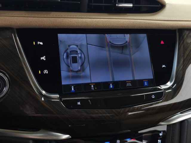 Certified 2025 Cadillac XT6 Sport w/ Platinum Package image 40