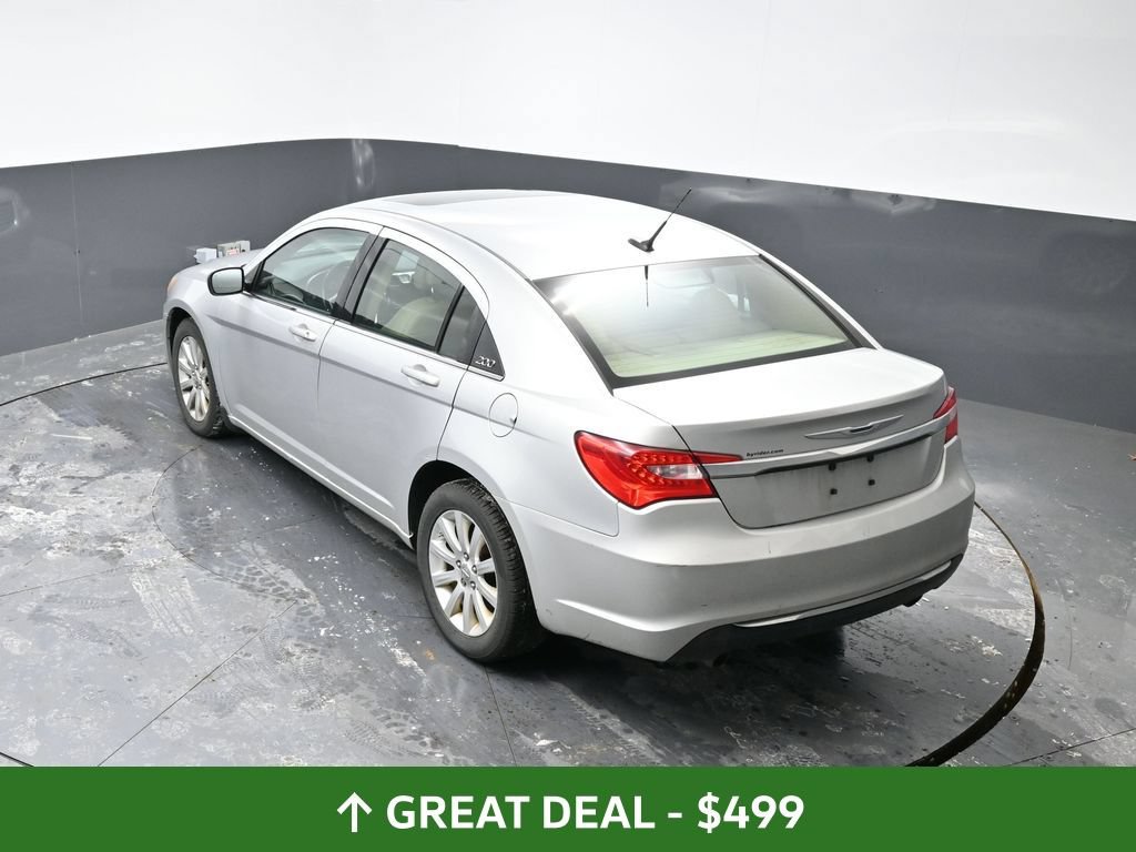 Used 2011 Chrysler 200 Touring FWD image 20