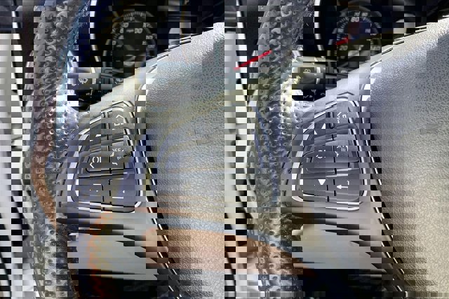 Used 2019 Mercedes-Benz GLC 300 4MATIC image 18