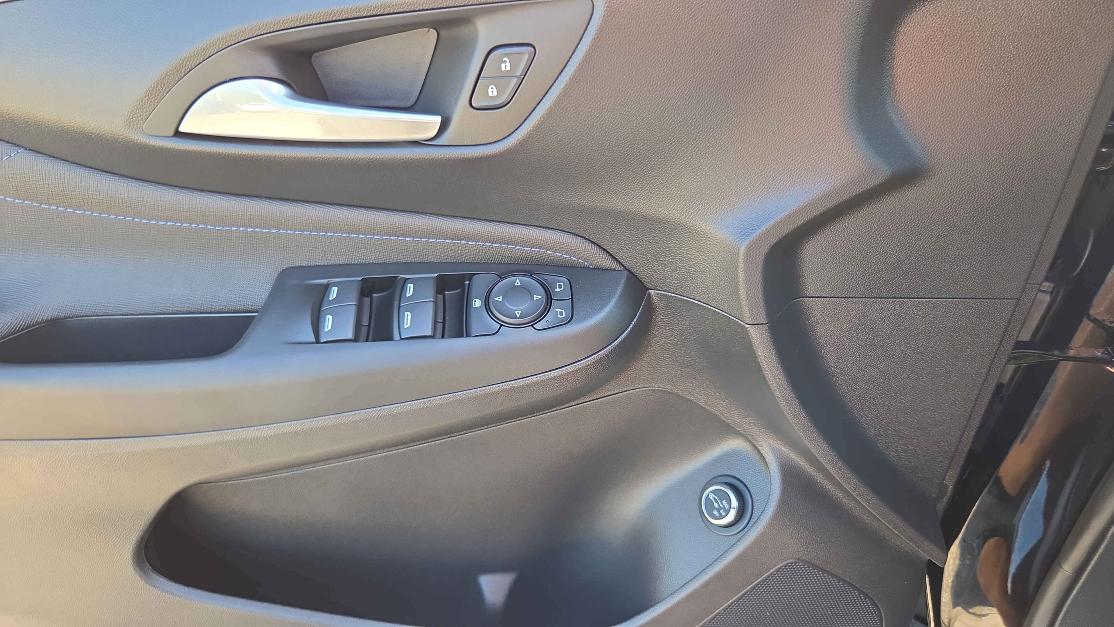 Certified 2026 Buick Envista Sport Touring w/ Convenience I Package FWD image 27