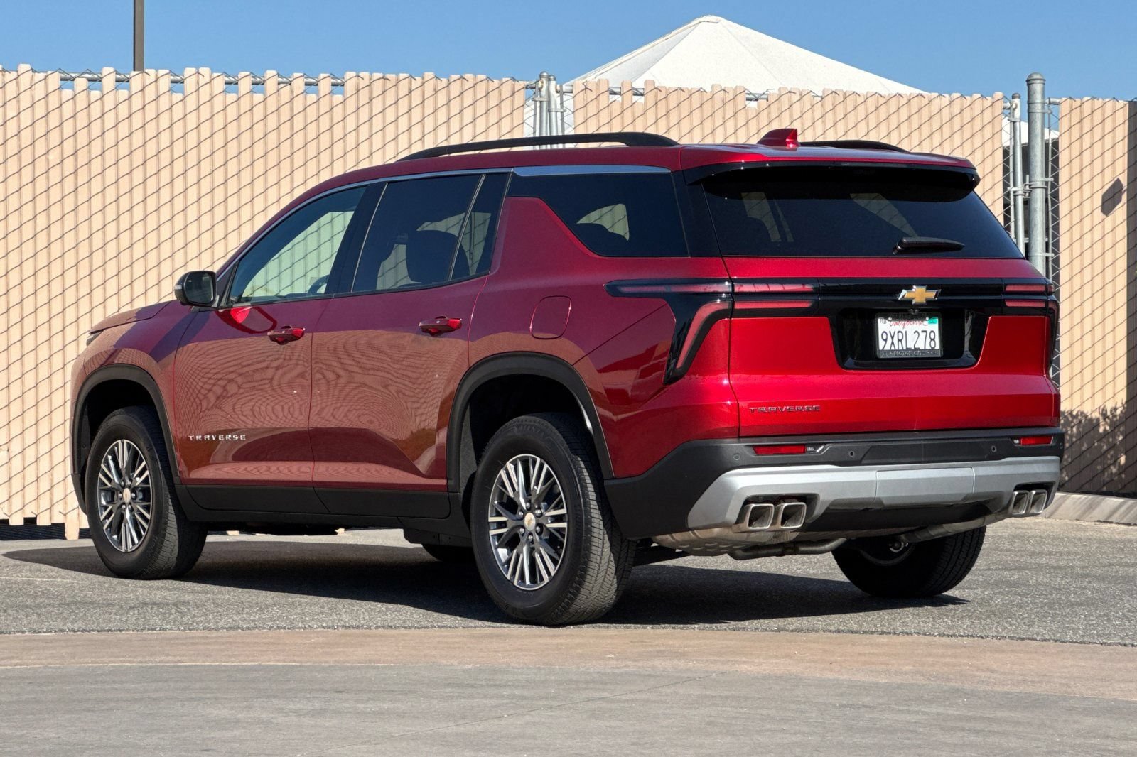 Certified 2026 Chevrolet Traverse LT w/ Driver Confidence Package FWD image 6