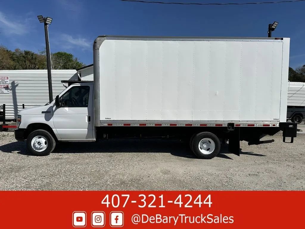 Used 2019 Ford E-350 and Econoline 350 Super Duty w/ Power Windows & Locks Group image 4