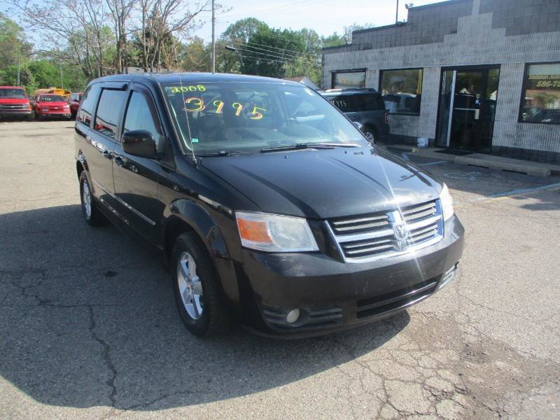 Used 2008 Dodge Grand Caravan SXT w/ Family Value Group FWD image 1