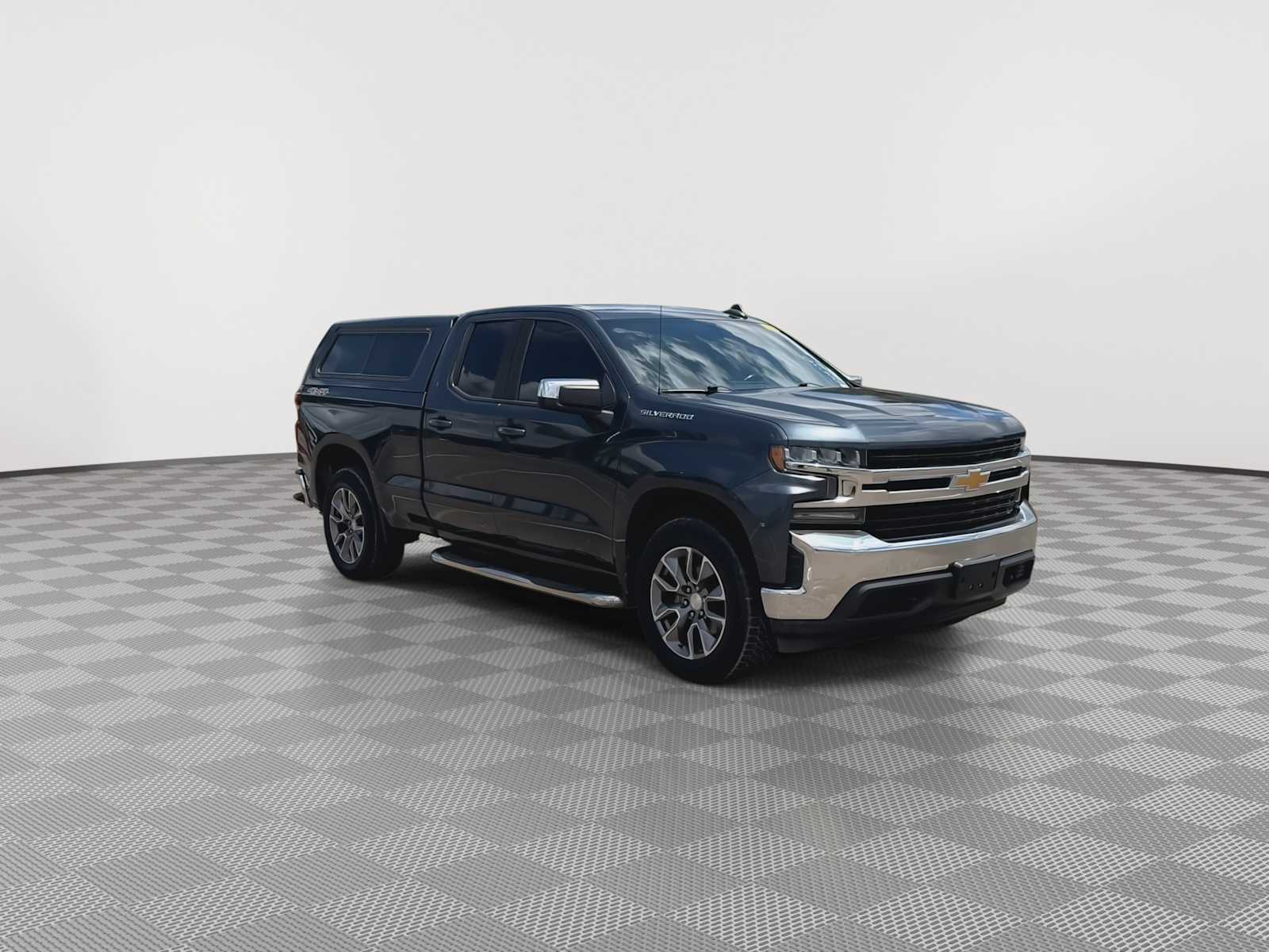 Used 2019 Chevrolet Silverado 1500 LT w/ All-Star Edition AWD/4WD image 2