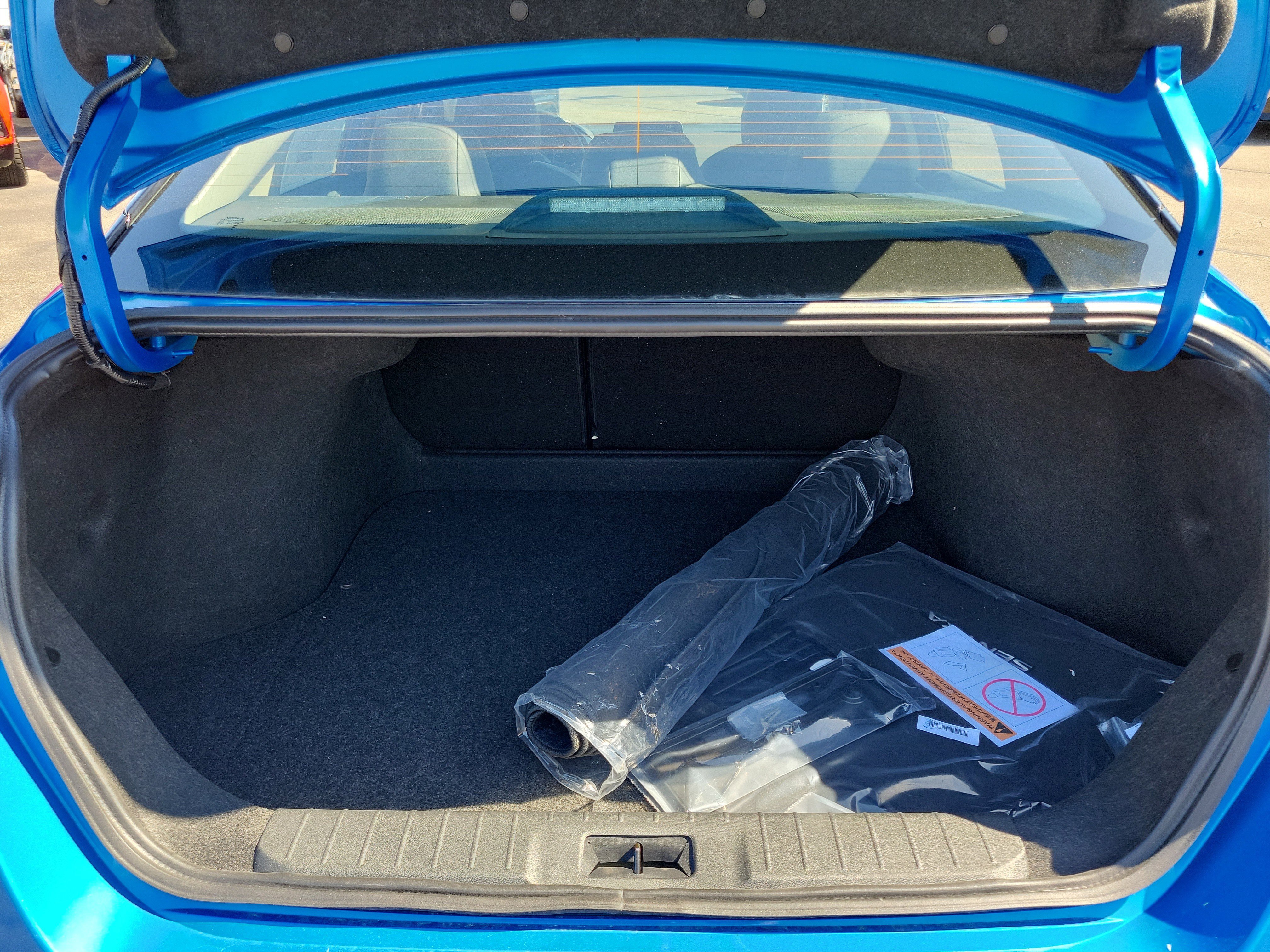 Used 2025 Nissan Sentra SR w/ SR Premium Package image 8