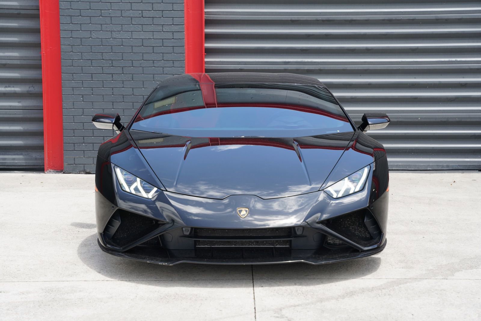 Used 2021 Lamborghini Huracan EVO image 2