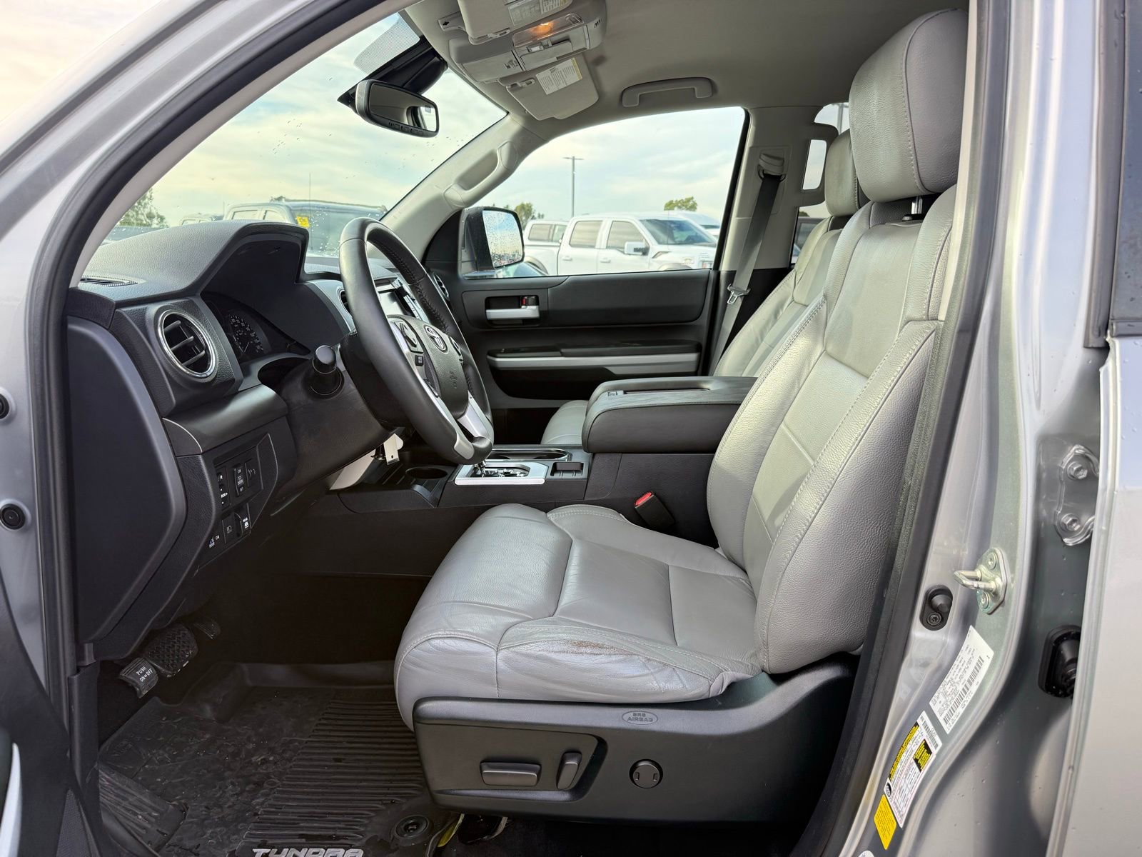 Used 2021 Toyota Tundra SR5 w/ SR5 Leather Package image 5