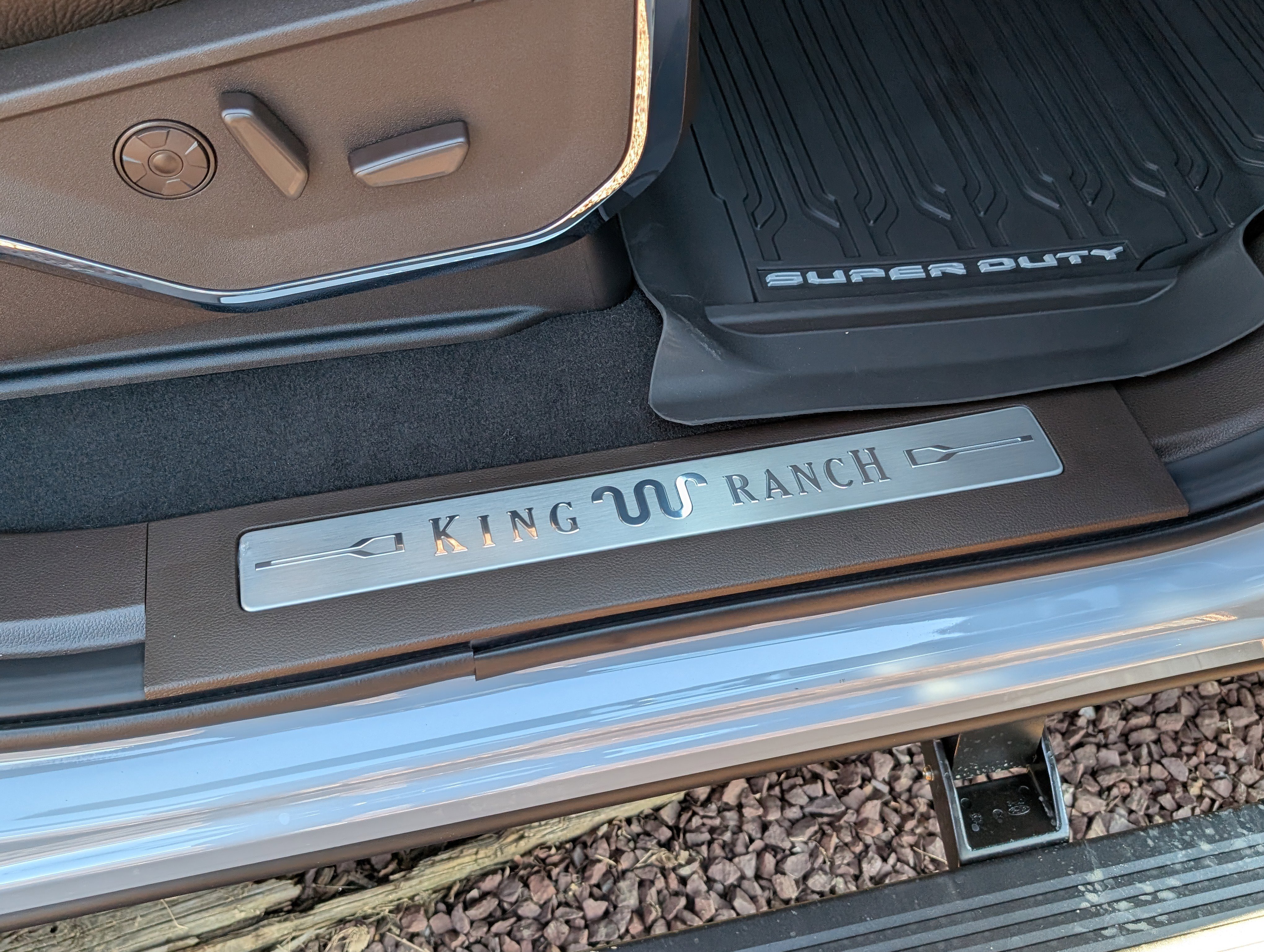 New 2026 Ford F350 King Ranch w/ Chrome Package image 7