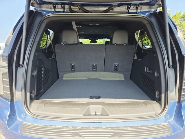 New 2026 Chevrolet Suburban LT w/ Comfort Package AWD/4WD image 11