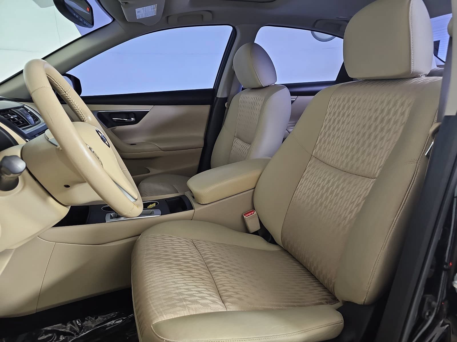 Used 2016 Nissan Altima 2.5 SV w/ Convenience Package FWD image 14