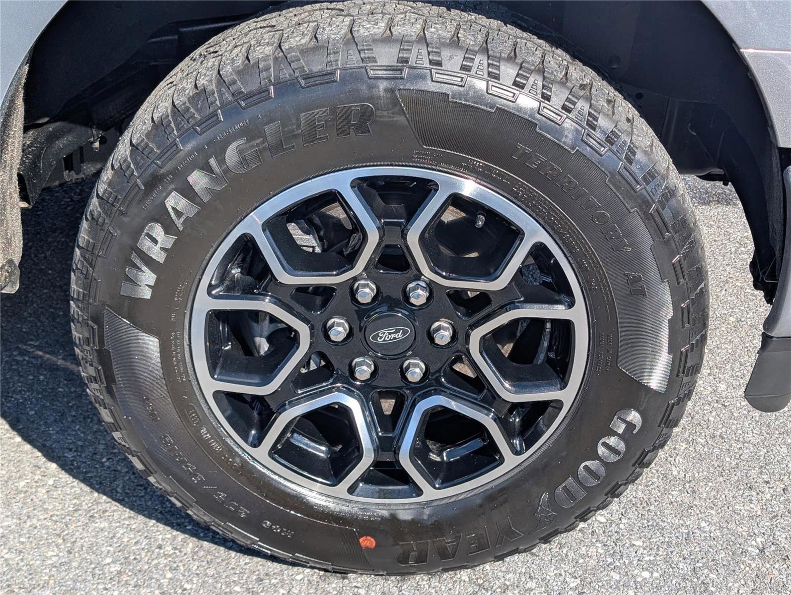 Used 2023 Ford F150 XLT w/ Equipment Group 302A High image 11