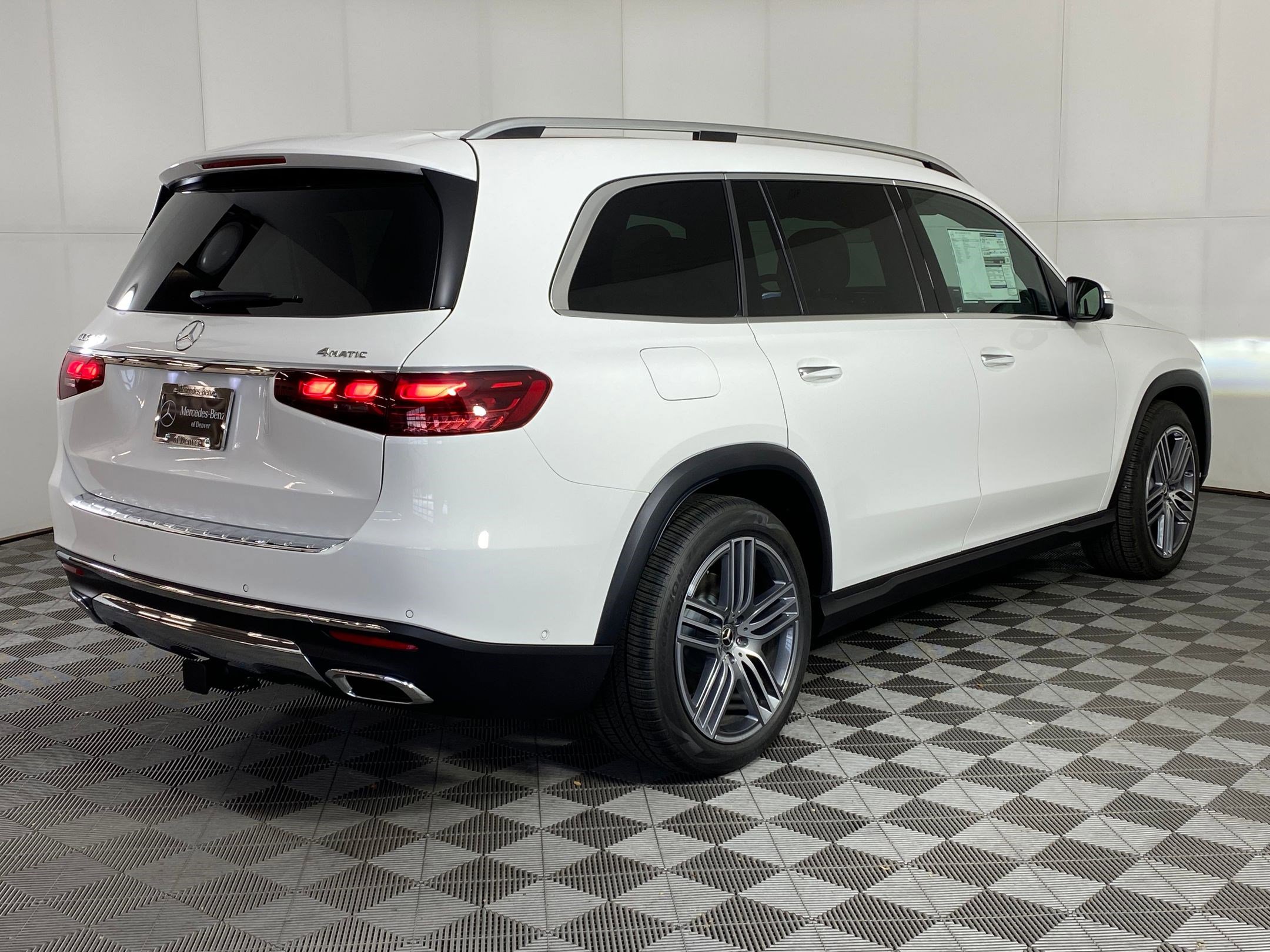 New 2025 Mercedes-Benz GLS 450 4MATIC image 8