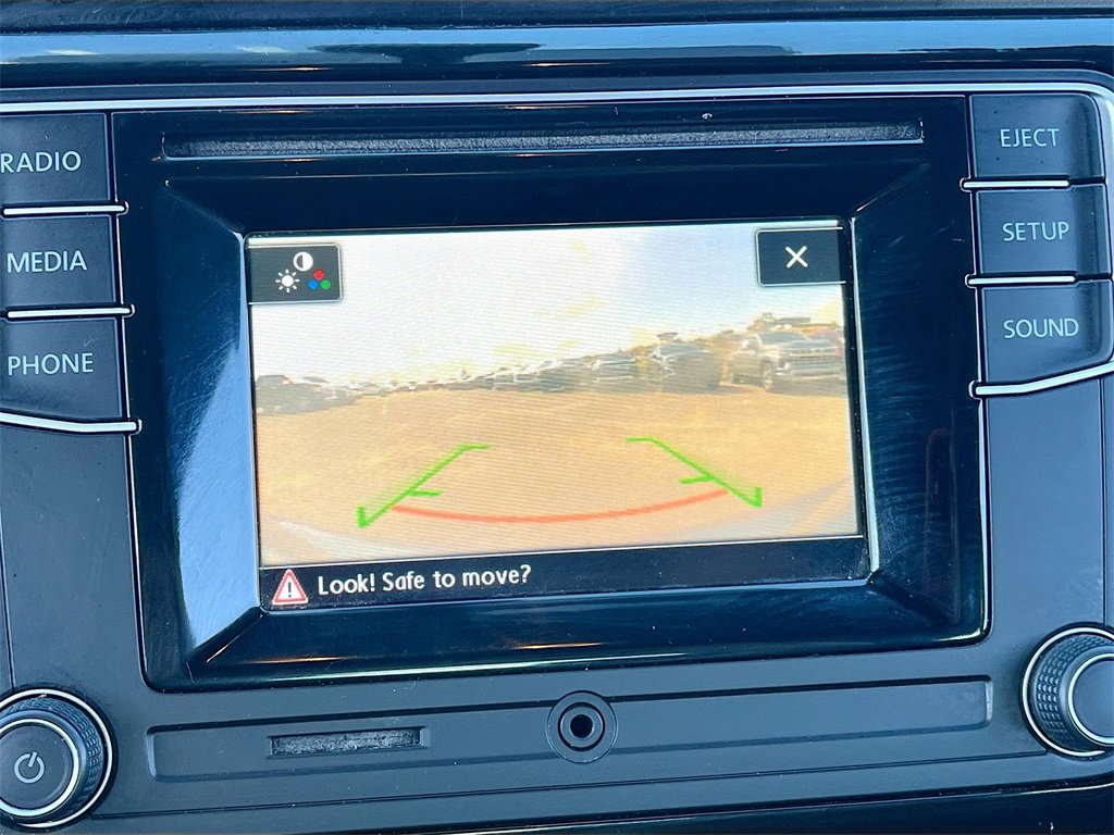 Used 2017 Volkswagen Beetle 1.8T S image 13