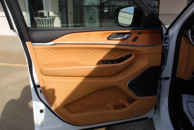 Used 2021 Jeep Grand Cherokee L Summit image 8