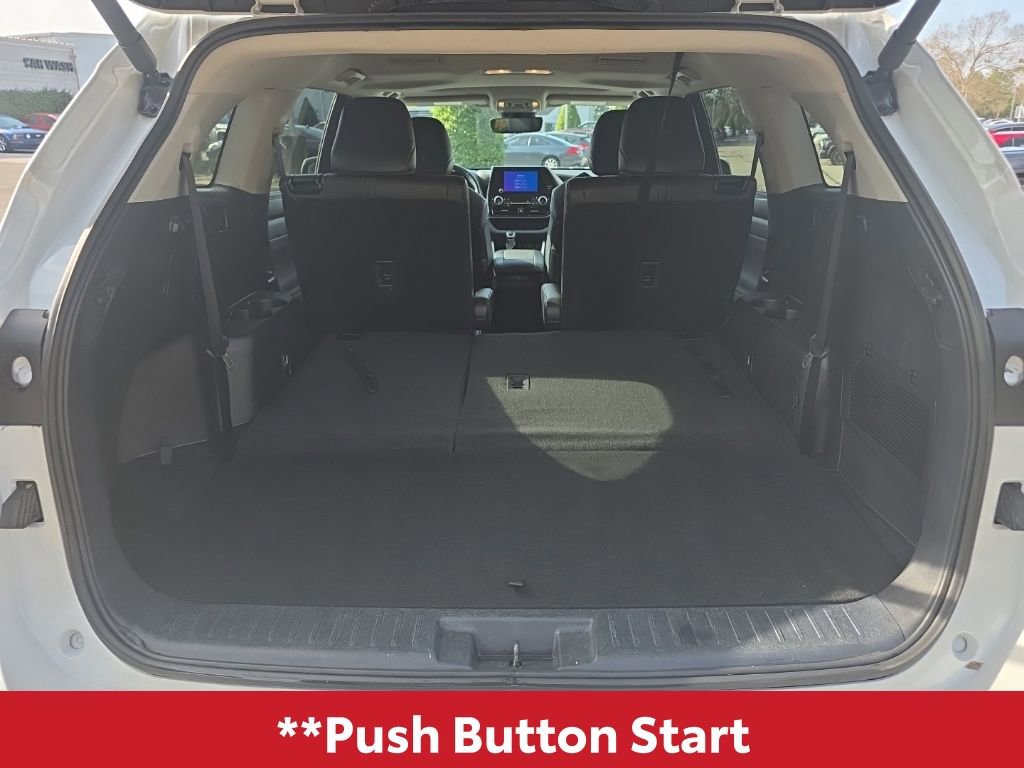 Used 2024 Toyota Highlander XLE image 16
