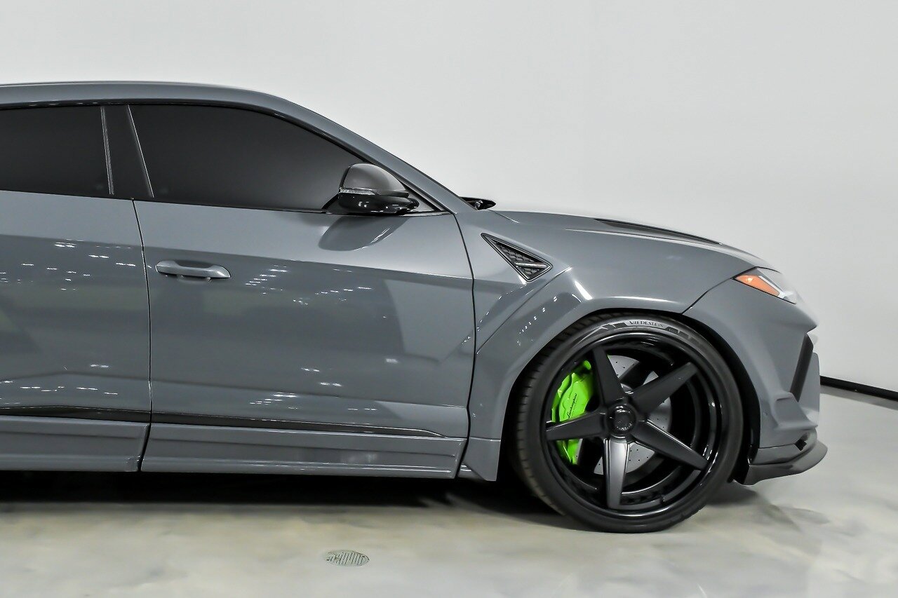 Used 2024 Lamborghini Urus Performante AWD/4WD image 14