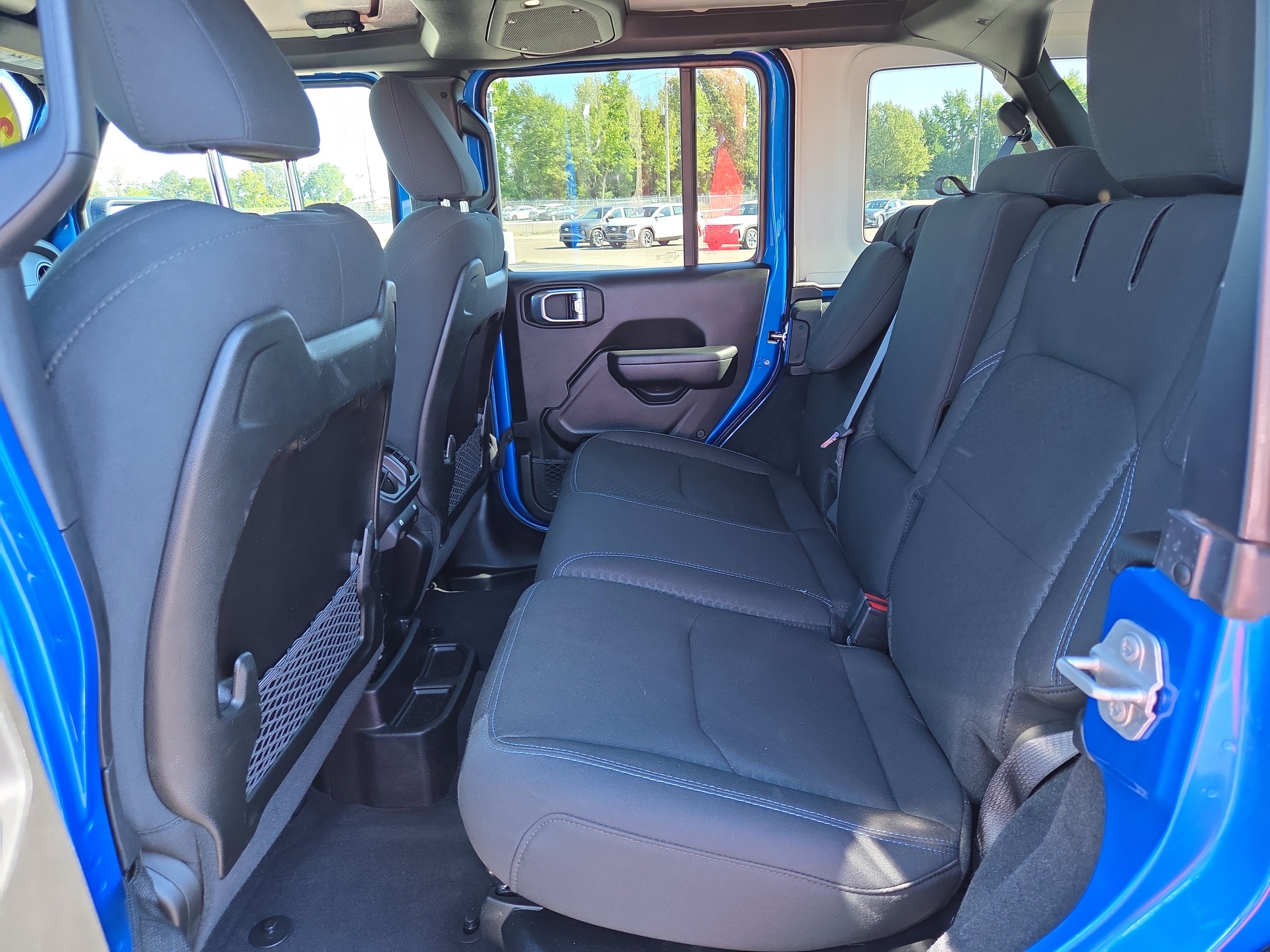 Used 2024 Jeep Wrangler Unlimited Rubicon 4xe image 6