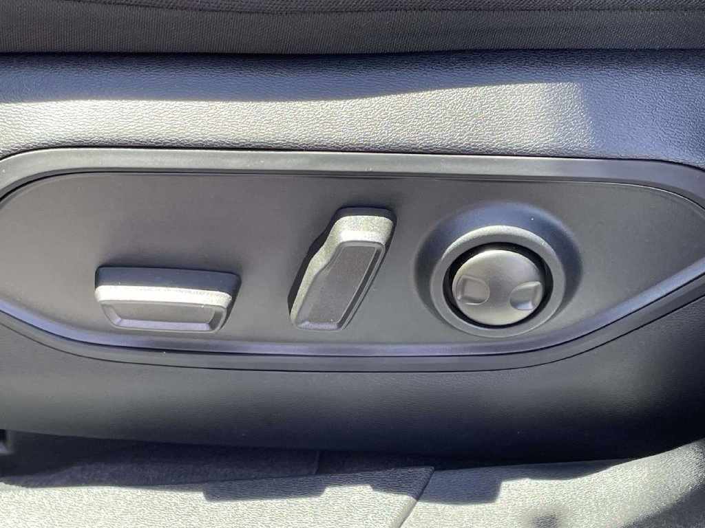 New 2026 Jeep Cherokee Laredo AWD/4WD image 26