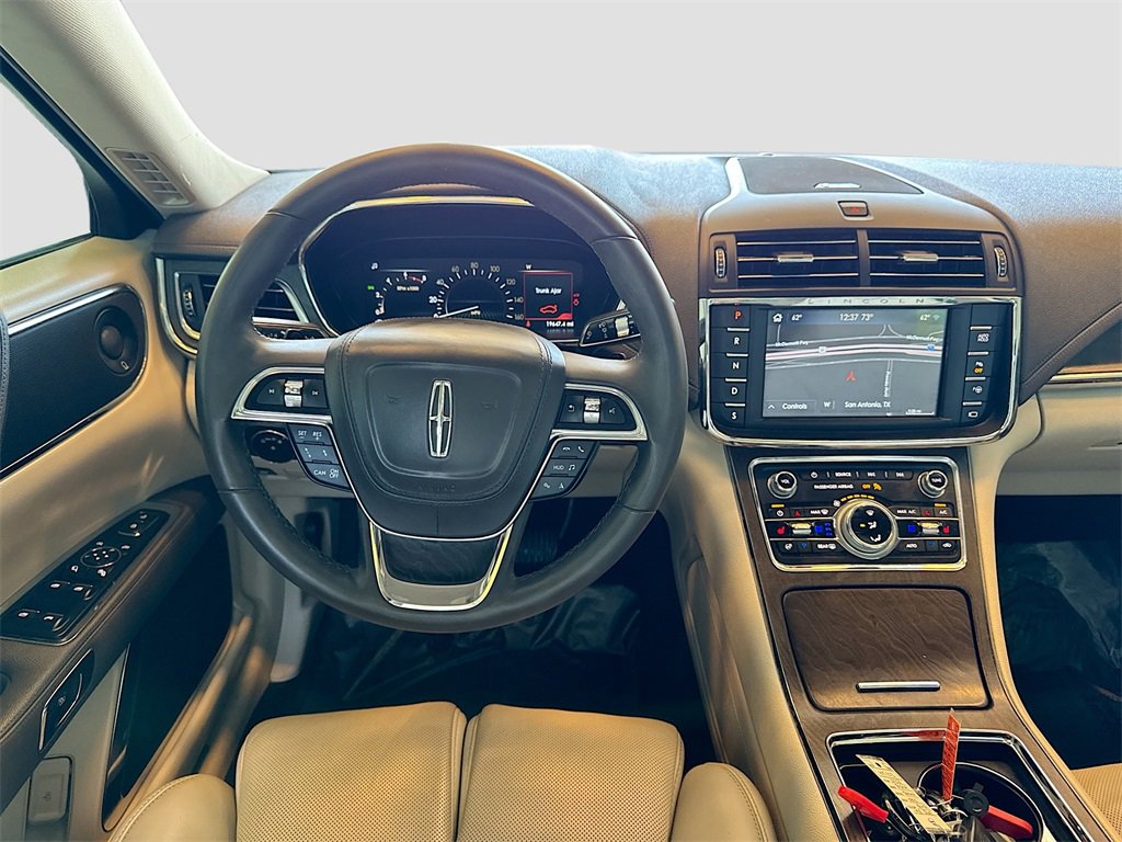 Used 2020 Lincoln Continental Reserve image 24