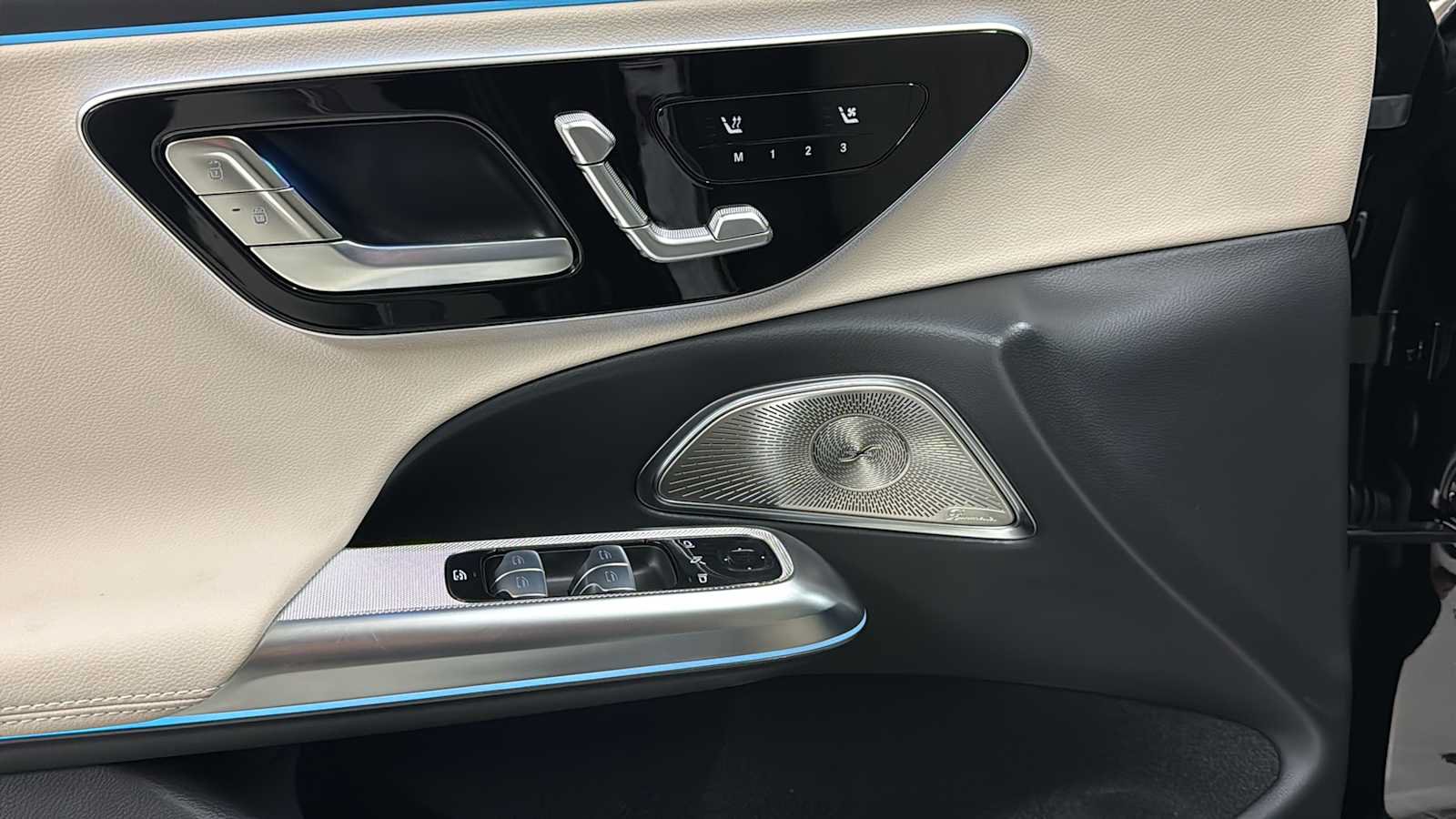 New 2027 Mercedes-Benz E 350 4MATIC Sedan image 16