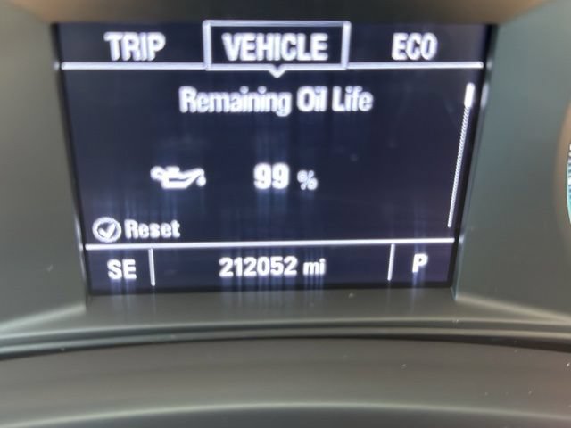 Used 2020 Chevrolet Malibu LT FWD image 54