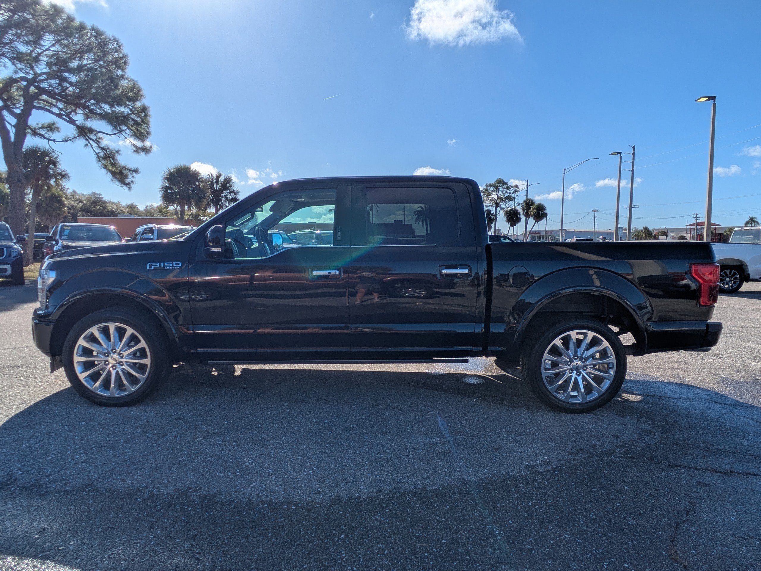 Used 2019 Ford F150 Limited RWD image 7