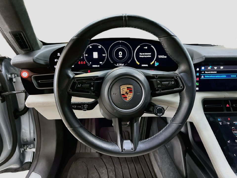 Used 2020 Porsche Taycan Turbo AWD/4WD image 12