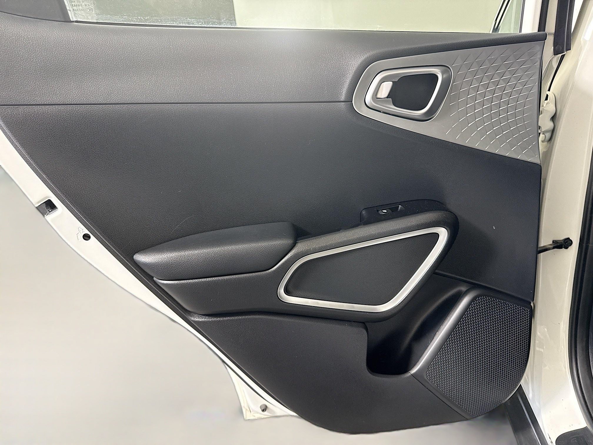 Used 2023 Kia Soul LX FWD image 25