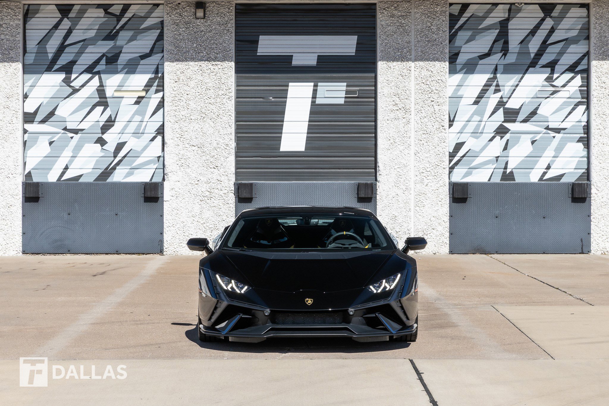 Used 2023 Lamborghini Huracan Tecnica image 3