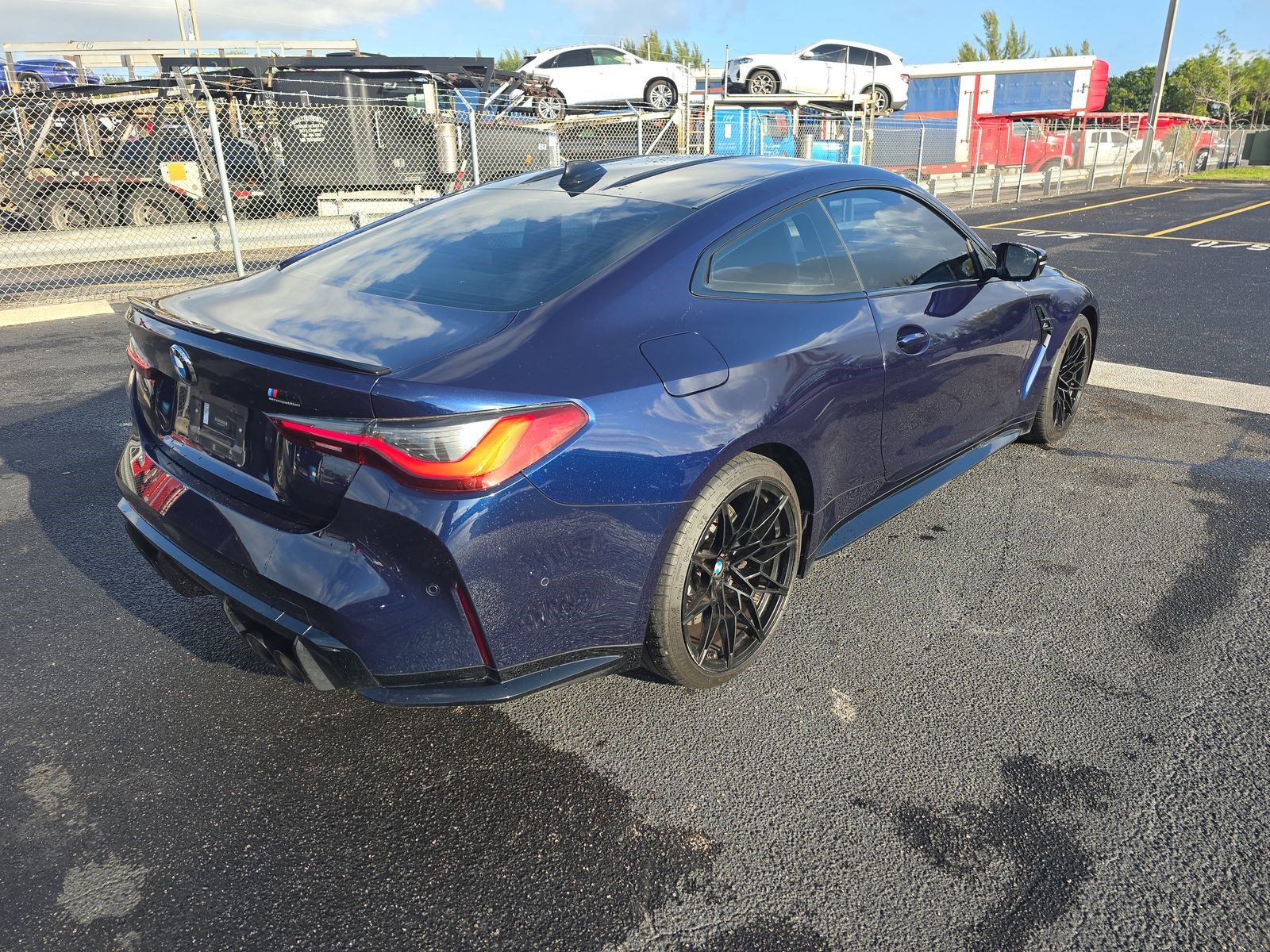 Used 2022 BMW M4 Competition w/ Executive Package RWD image 6