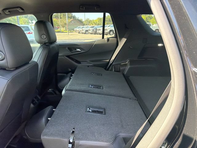 New 2027 Chevrolet Equinox LT w/ Convenience Package II FWD image 19